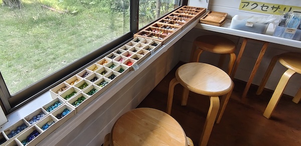 とんぼ玉のアクセサリー作り